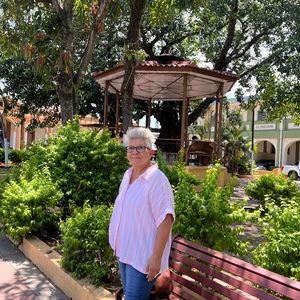 Meet your Posher, Bernarda